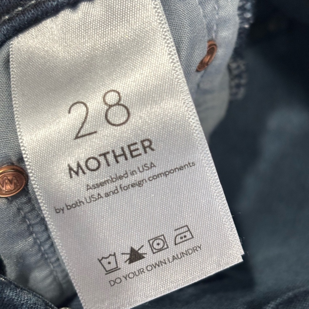 Mother Insider Crop Step Fray
NWT, Jeans Night Tripper Size: 26 - Picture 3 of 9
